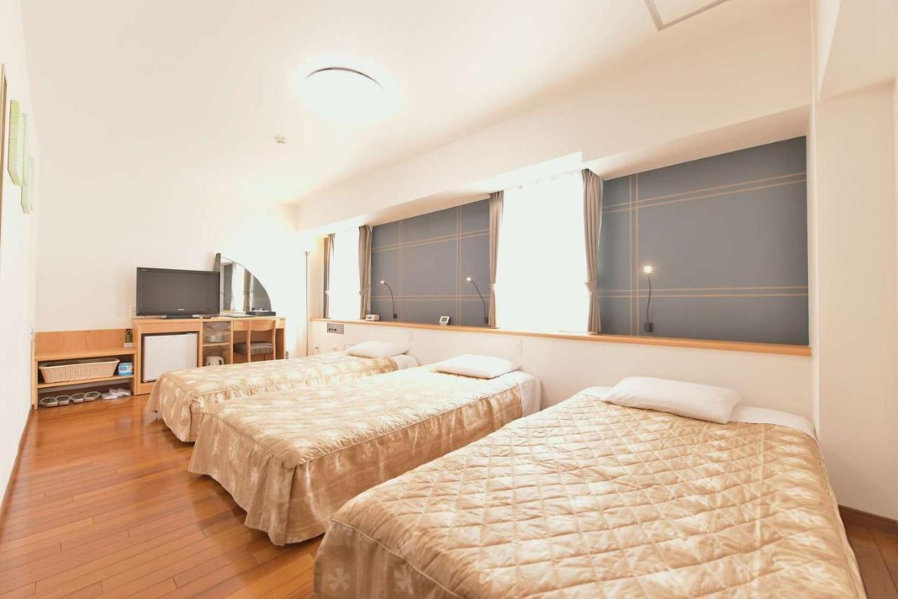โรงแรม Tokio's 3*